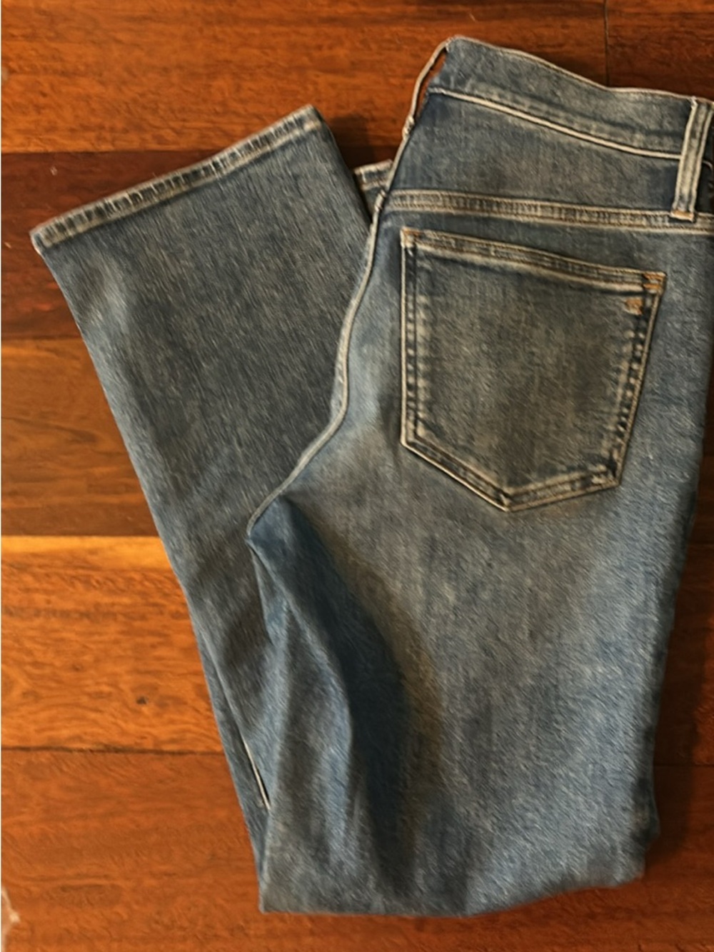 Madewell Women's mid- rise kick out Jeans - Medium Blue Denim